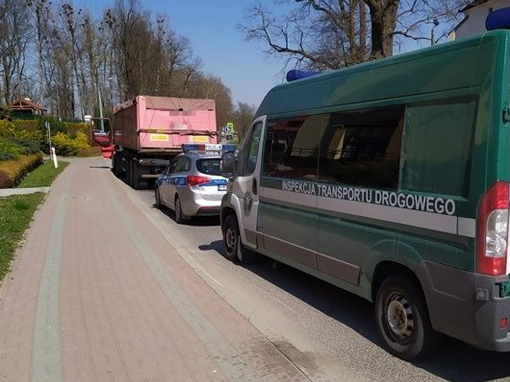 Ciężarówka potrąciła dwie kobiety