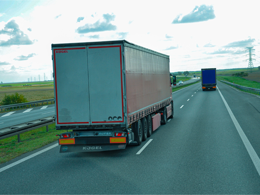 Nabywcy ciężarówek mogą domagać się odszkodowania przed polskim sądem
