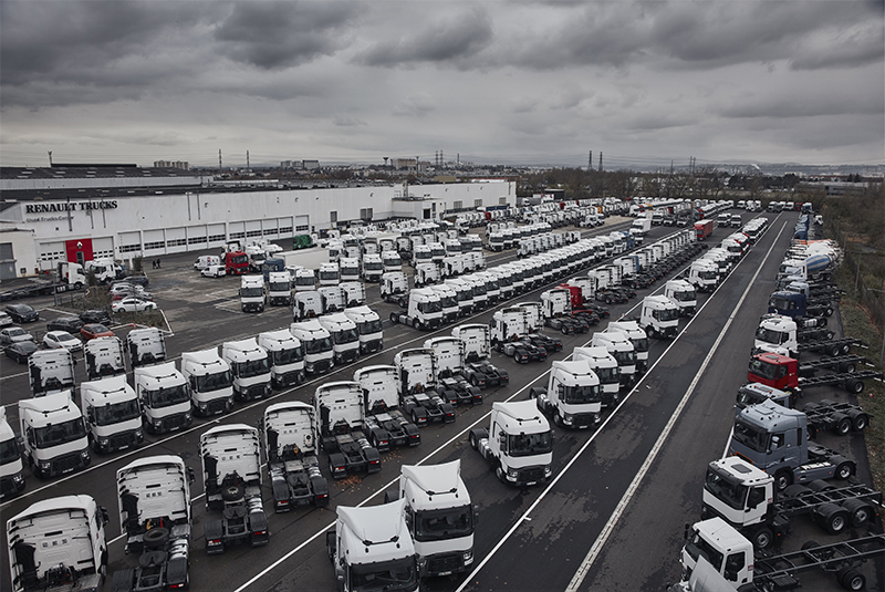 Rekordowa sprzedaż używanych pojazdów ciężarowych kryzys