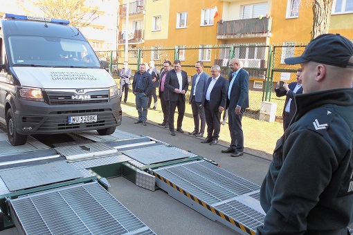 Szczegółowo skontrolują ciężarówki na drodze