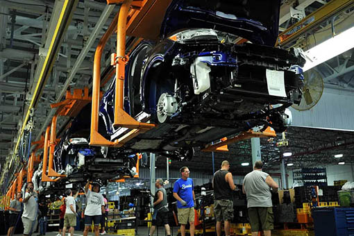 Ford zwalnia 3 tys. pracowników