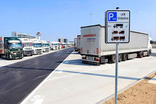 Niderlandy zbudują parkingi dla 2400 ciężarówek