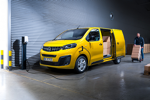 Opel Vivaro-e liderem wśród elektrycznych samochodów dostawczych