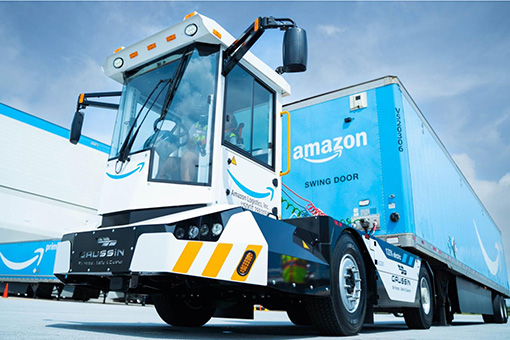 GAUSSIN rozpoczął dostawy elektrycznych ciągników terminalowych dla AMAZON