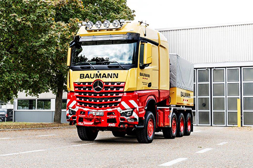 1.000-tonowa ciężarówka Mercedes-Benz Trucks