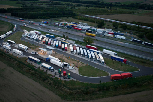 UE potrzebuje bezpieczniejszych parkingów dla ciężarówek