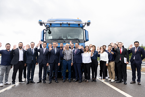 Ciężarówka sama jeździła autostradą