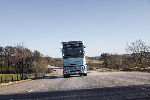 Volvo wprowadza ciężarówkę elektryczną o zasięgu 600 km