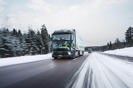 eActros 600 w trasie po Europie na śniegu i lodzie