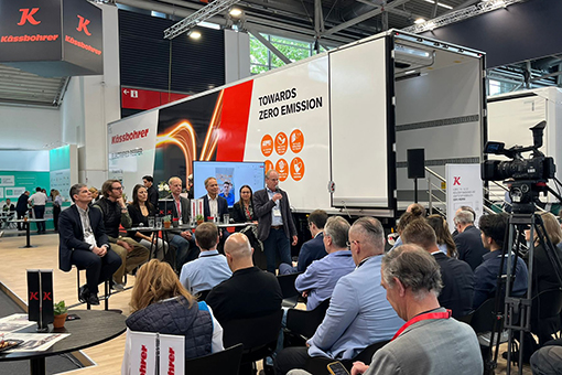 Panel ekspertów Kässbohrer na Transport Logistic 2025