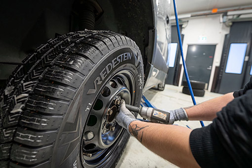 Apollo Tyres oficjalnie otwiera nowoczesny ośrodek testowy opon